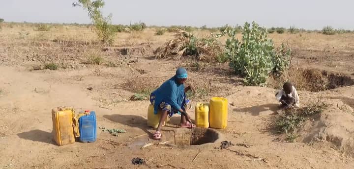 Extrême – Nord: le calvaire des femmes à la recherche de l&rsquo;eau